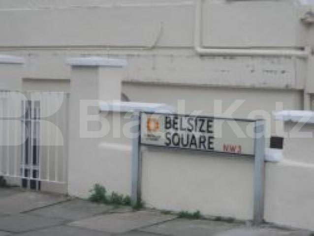 			VIEWINGS ESSENTIAL, Studio Apartment, 1 bath, 1 reception Flat			 Belsize Square, BELSIZE PARK NW3